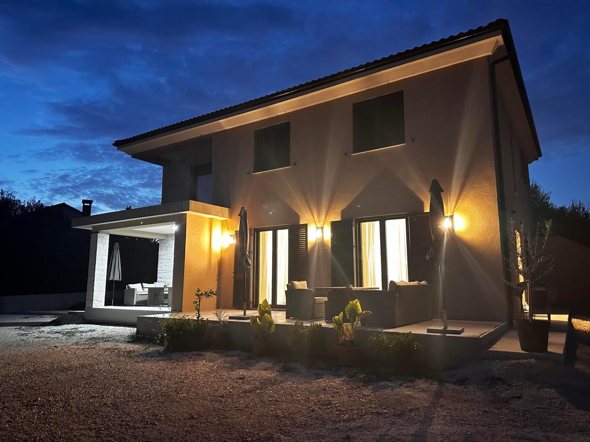 Robi 2 Apartman *
